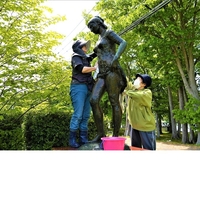 「とうや湖ぐるっと彫刻公園」清掃ボランティアが行われました