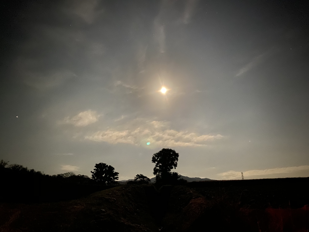 20201029_sm_datemoon.JPG