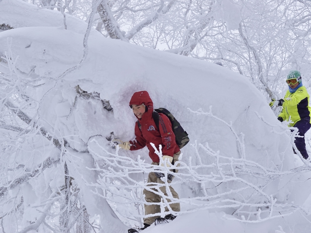 20210218_sm_snowshoes6.JPG