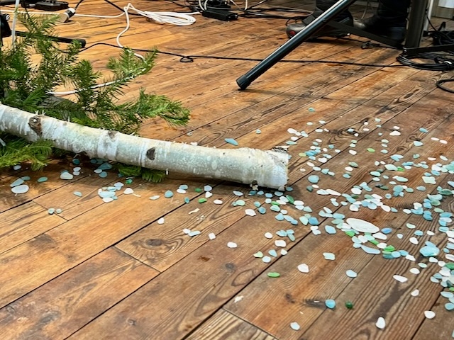 20230131_ir_violin_event_04_stage.jpeg